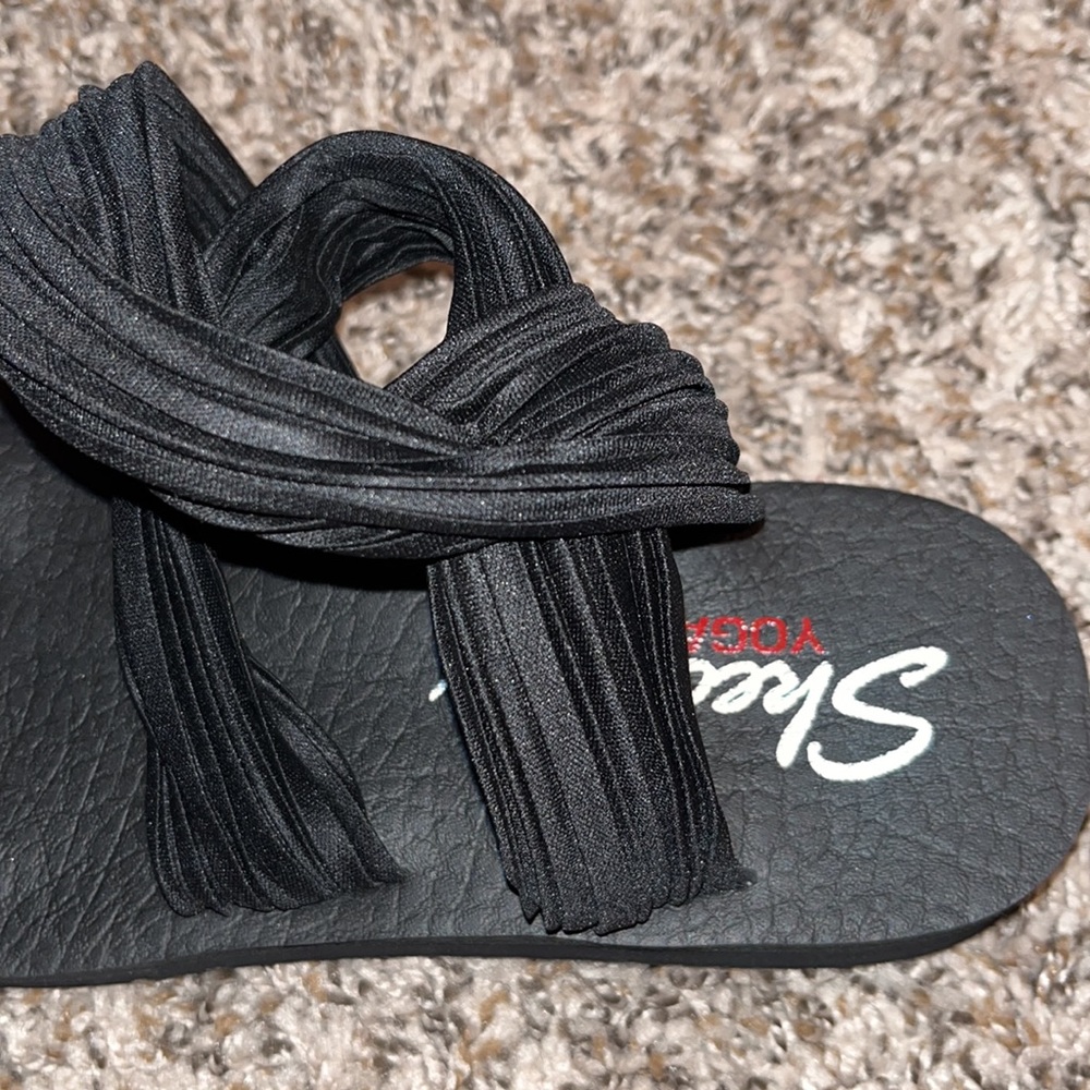 Sketchers strappy sandal - Picture 3 of 8